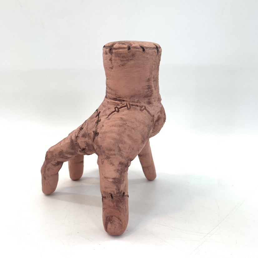 Wednesday one-on-one comparison to replicate a broken hand